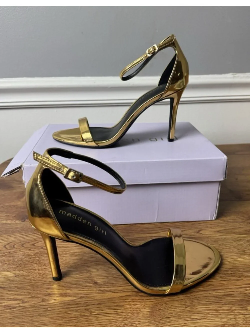 Madden Girl Brazen Two-Piece Stiletto Gold Size 8